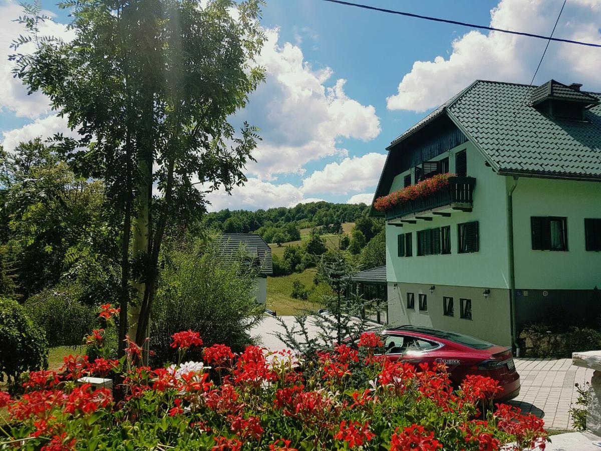 Villa Lika 1 Plitvicka Jezera Bagian luar foto